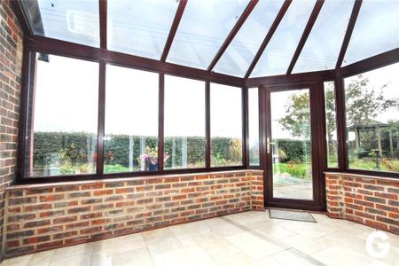 5 bedroom detached house to rent - Photo 3