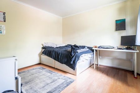 4 bedroom terraced house to rent - Photo 5