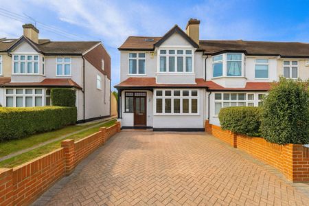 4 bedroom House To Let - Photo 2