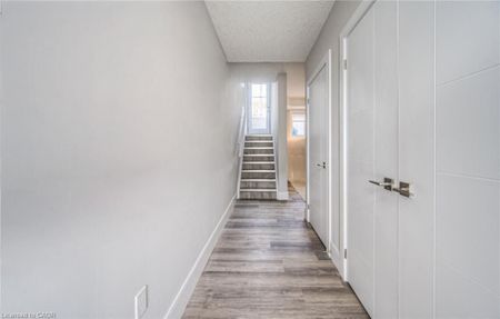 For Lease - 54 Bridge Street Unit# 1, Kitchener, Ontario - Photo 4