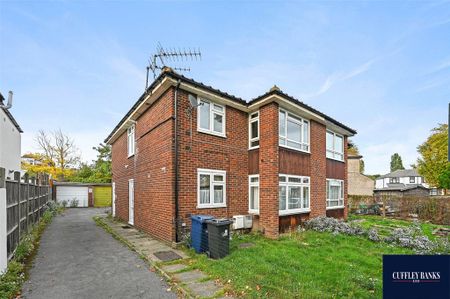 2 bedroom maisonette to rent - Photo 2