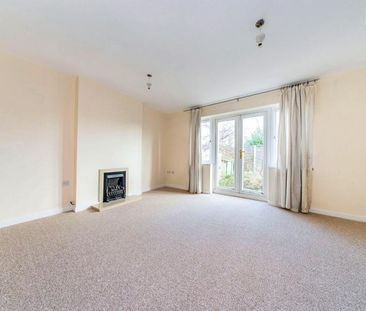 3 bedroom house to rent Meadowcroft Court, Runcorn, WA7 - Photo 1