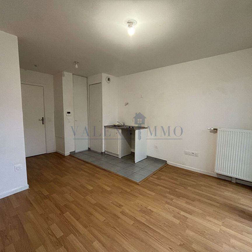 Location Appartement 1 pièce 21m² - Photo 1