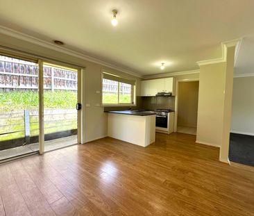 COSY 3 BEDROOM HOUSE - Photo 6