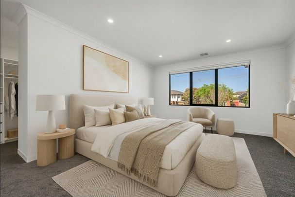 Modern Excellence in a Leafy Parkside Setting - Photo 1