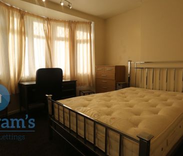 3 bed Detached House for Rent - Photo 3