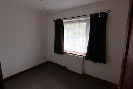 3 bedroom maisonette to rent - Photo 2