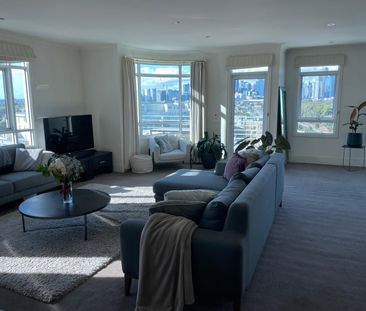 Port Melbourne - Photo 4