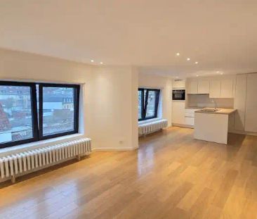 Ruim en volledig vernieuwd 2-slaapkamerappartement te huur in Brugge - Foto 1