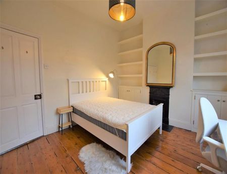 3 Bedroom Terraced To Let - Photo 3