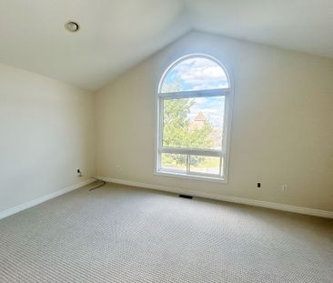 For Lease - 3342 Fountain Park Avenue, Mississauga, Ontario - Photo 3