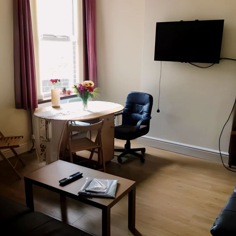 4 Bed / 2 Bath - Photo 1