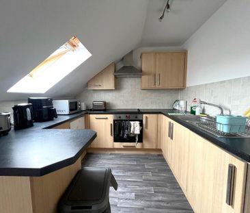2 bedroom flat to rent - Photo 1