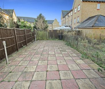 Edison Drive, Wembley, HA9 - Photo 2