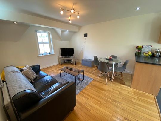 2 Bed Flat, The Junxion, LS5 - Photo 1