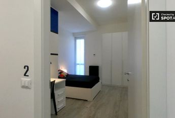 milan, Lombardy 20127