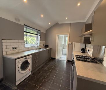 4 bedroom terraced house to rent - Photo 6