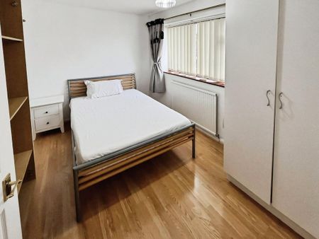 3 bedroom semi-detached house to rent - Photo 4