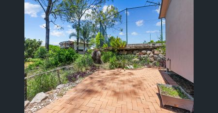 Modern 1-Bedroom Granny Flat with Pool Access | Quiet & Convenient Mount Ommaney Living - Photo 2