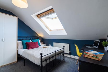 5 bedroom terraced house to rent - Photo 2