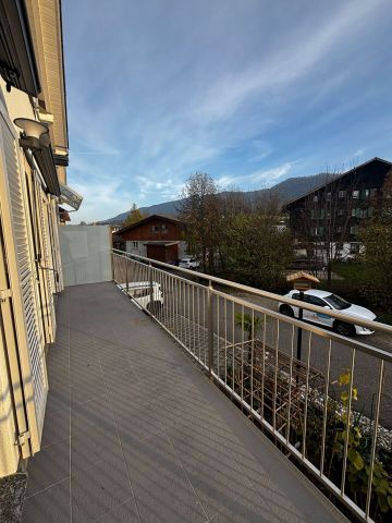 Tavannes, beautiful 5.5-room duplex on the 1st/2nd floor with balcony - Photo 2