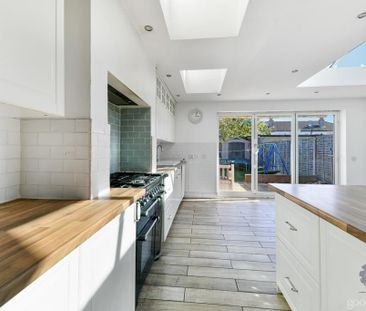 4 bedroom house to rent - Photo 2