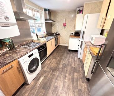 1 bedroom semi-detached house to rent - Photo 5