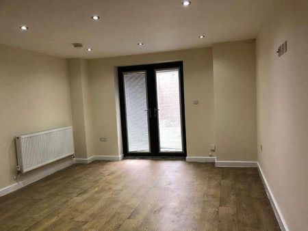 Marvels Lane, Grove Park, London, SE12 - Photo 2