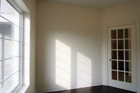 For Lease - 38 Foxberry Road, East Gwillimbury, Ontario - Photo 2