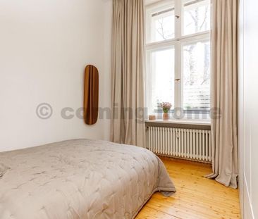 A Modernist Escape - Photo 5