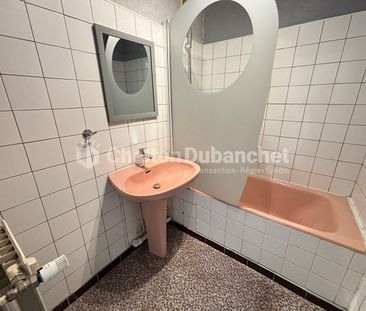 Location Appartement 2 pièces 46m² - Photo 3