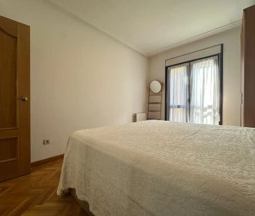 Piso de alquiler en Oviedo - Calle Azcárraga, El Postigo - Foto 5