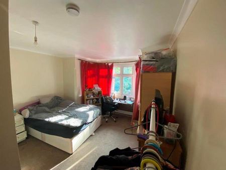 6 bedroom house to rent - Photo 2