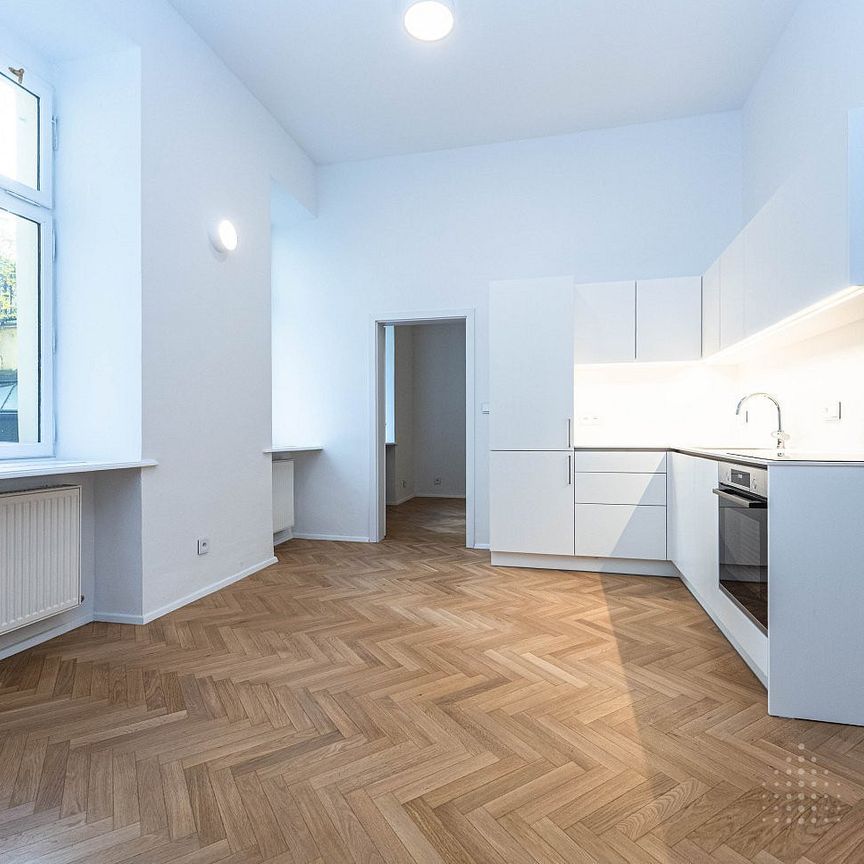 Pronájem bytu 2+kk 43 m² - Fotografie 1