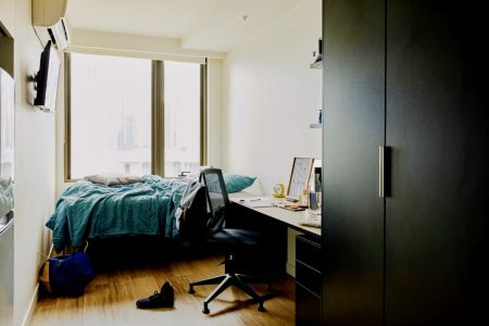 2 Bedroom Apartment - Photo 2