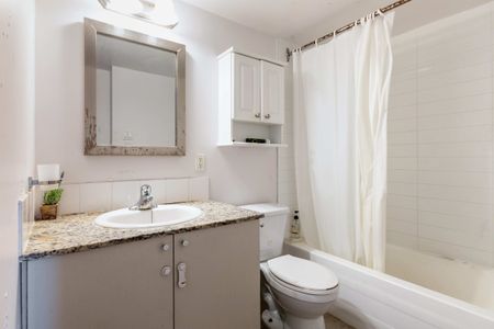 Deluxe Balcony Room - Sherbrooke - Photo 2