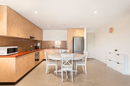 Thinking of selling? Contact our agent - Photo 3