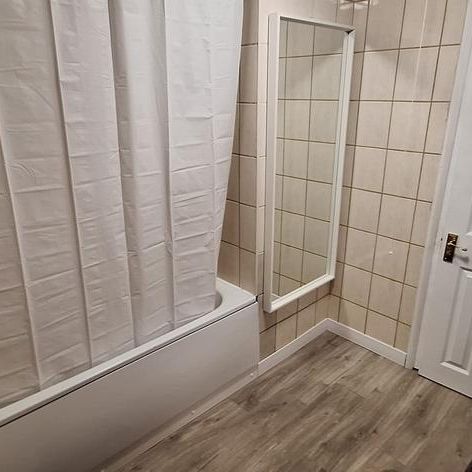 1 bedroom house of multiple occupation to rent - Photo 1