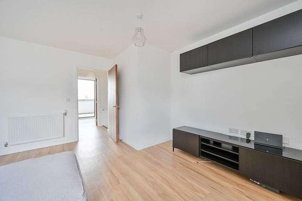 Ashmead House, Ealing, W13 - Photo 1