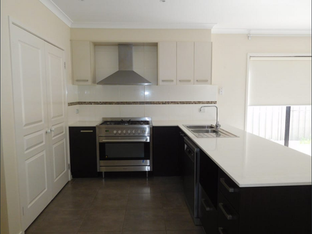 26 Weavers Street, Wyndham Vale VIC, Belconnen - Photo 3