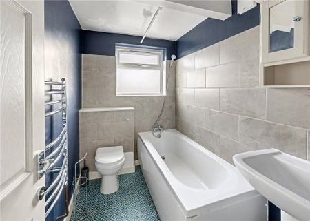 3 bedroom detached house to rent - Photo 5