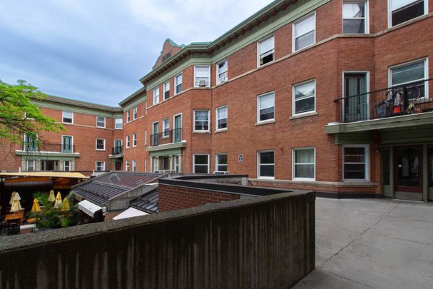 341 Elgin Street - B - Photo 1