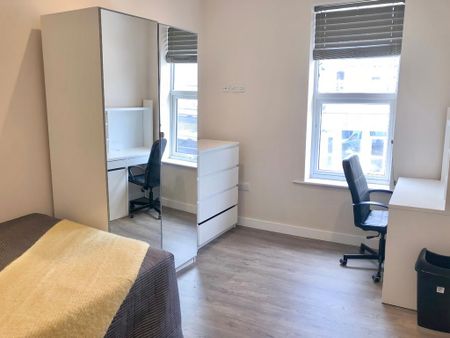 5 bedroom flat share to rent - Photo 4