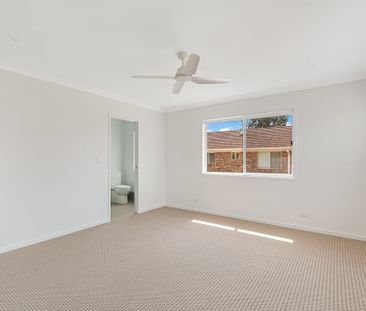 BRAND NEW TOWNHOUSE 7 MINUTES FROM THE BEACH - Photo 6