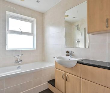 1 bedroom semi-detached house to rent - Photo 5