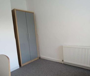 Bedroom Semi Detached House In Charminster, BH8 - Photo 3