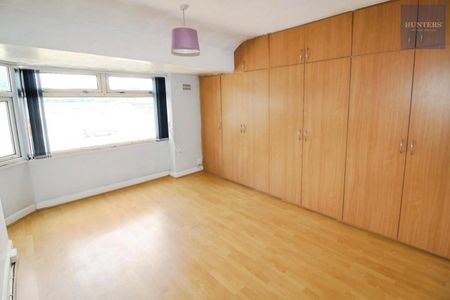 3 bedroom House To Let - Photo 3