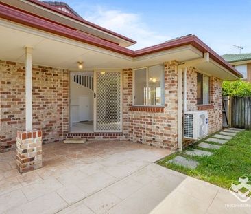 3-Bedroom Townhouse with Double Lock-Up Garage - Photo 3