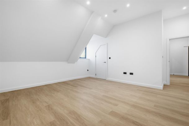 Headgate, Colchester - Photo 1