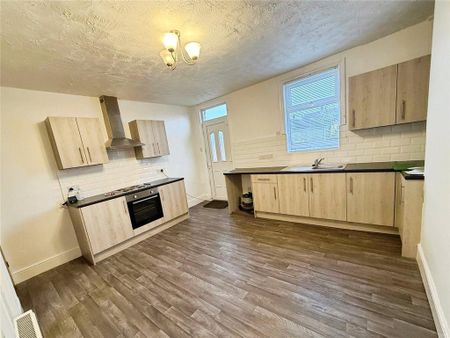 2 bedroom terraced house to rent - Photo 5